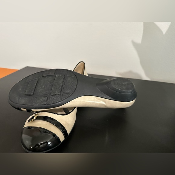 Naturalized two tone flats, size 8.5W - Picture 3 of 3